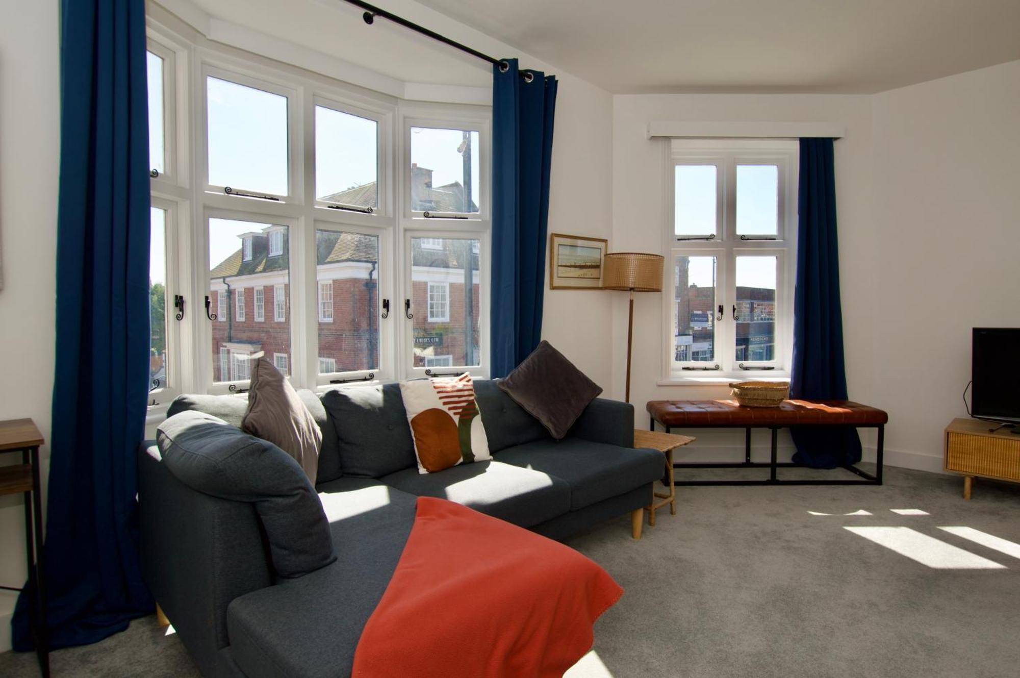 Beautiful Large 3-Bed Coastal Flat With Parking. Διαμέρισμα Frinton-on-Sea Εξωτερικό φωτογραφία