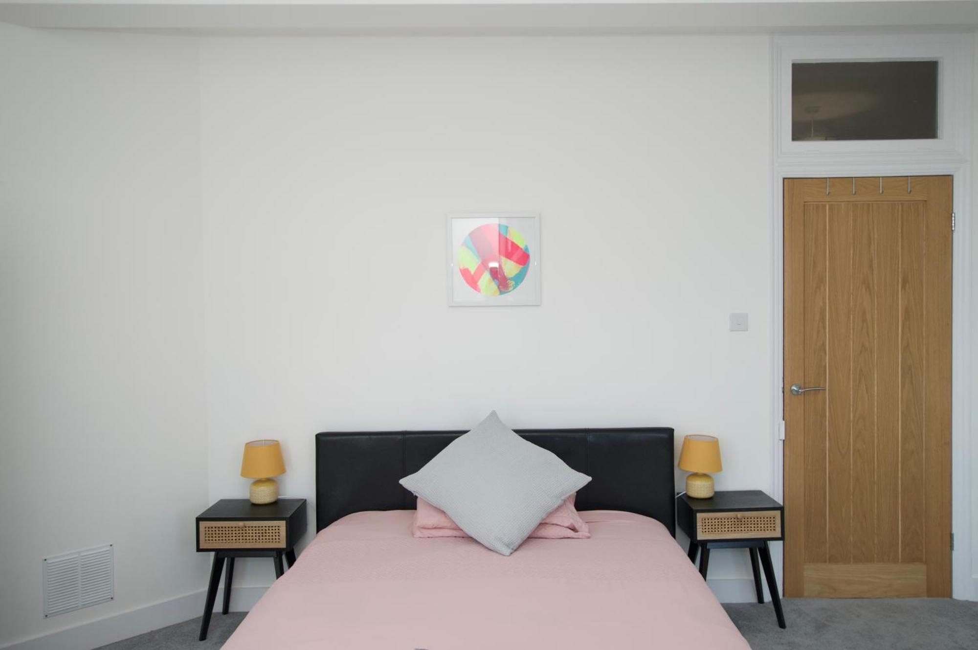 Beautiful Large 3-Bed Coastal Flat With Parking. Διαμέρισμα Frinton-on-Sea Εξωτερικό φωτογραφία